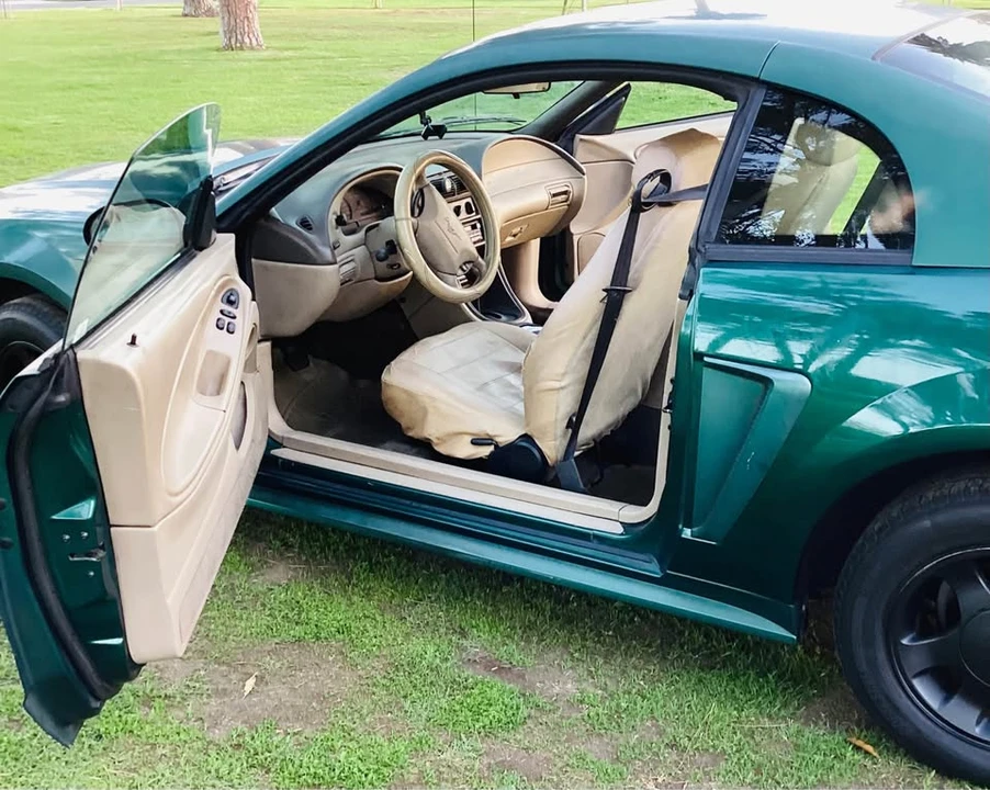2000 Ford SN95 Mustang - Image 5 of 11