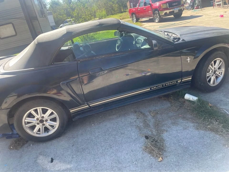 2000 Ford SN95 Mustang - Image 2 of 3