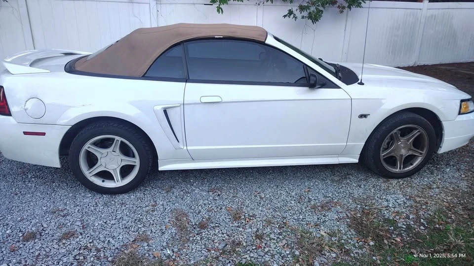 2000 Ford SN95 Mustang - Image 4 of 4