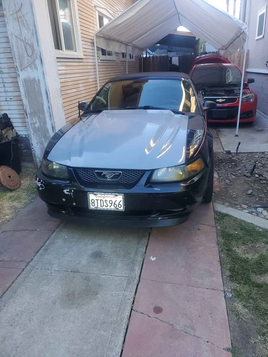 2000 Ford SN95 Mustang - Image 2 of 3