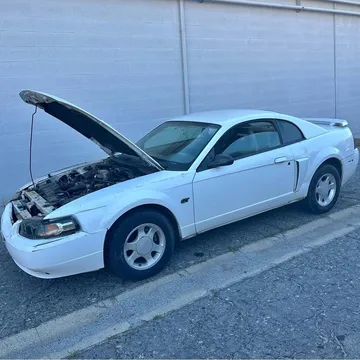 2000 Ford Mustang GT Coupe
