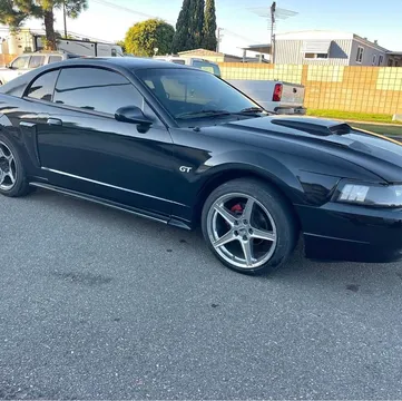 2000 Ford Mustang GT Coupe 2D