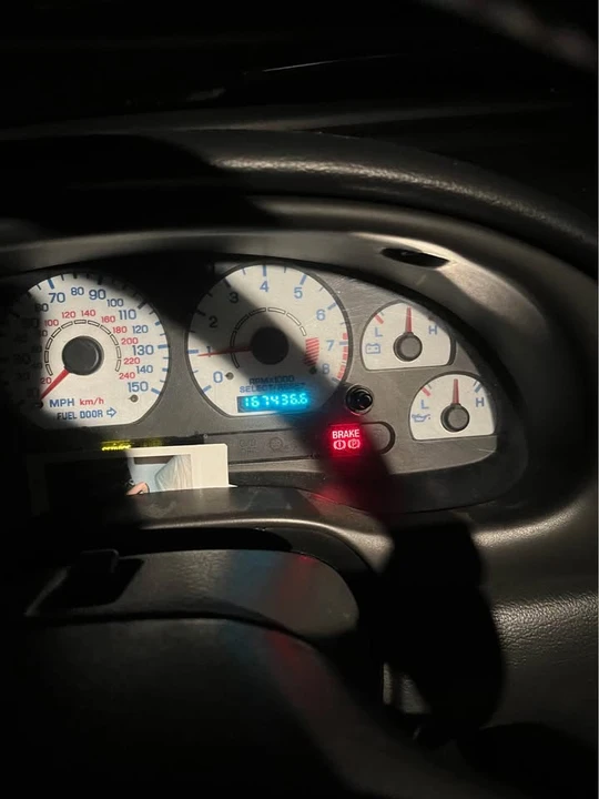 2000 Ford SN95 Mustang - Image 3 of 10