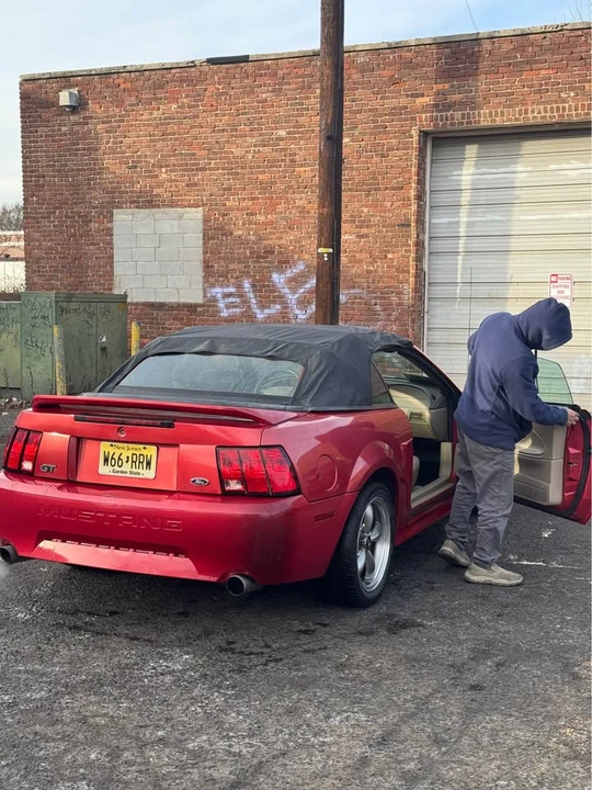 2000 Ford SN95 Mustang - Image 4 of 4