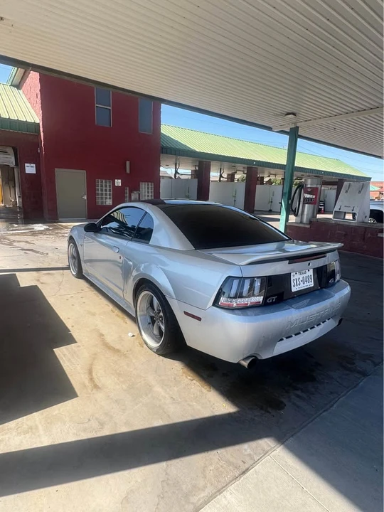 2000 Ford SN95 Mustang - Image 2 of 3