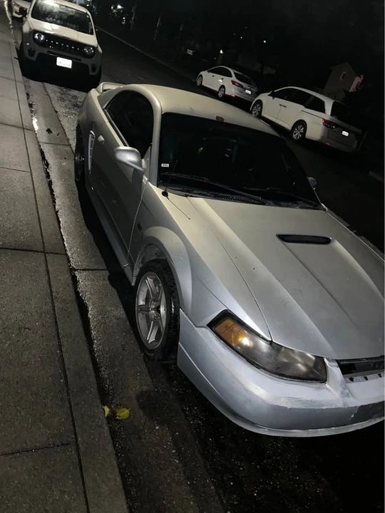 2000 Ford SN95 Mustang - Image 2 of 3