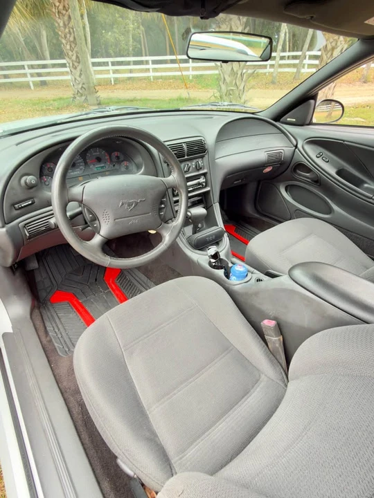 2000 Ford SN95 Mustang - Image 8 of 11