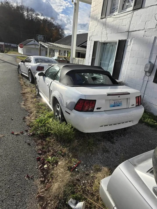 2000 Ford SN95 Mustang - Image 4 of 4