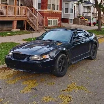 2000 Ford Mustang V6 Coupe