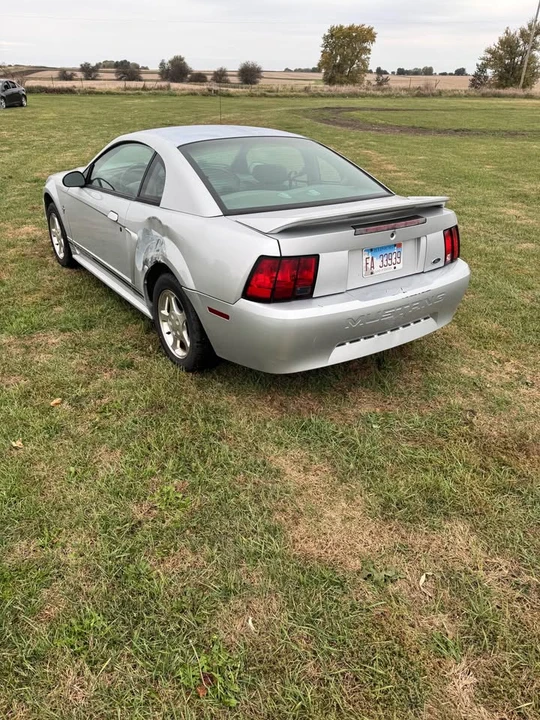 2000 Ford SN95 Mustang - Image 2 of 6