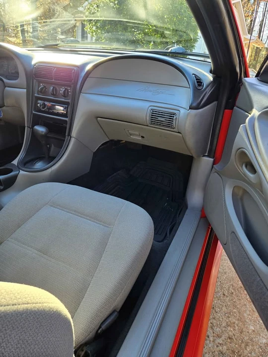 2000 Ford SN95 Mustang - Image 6 of 9