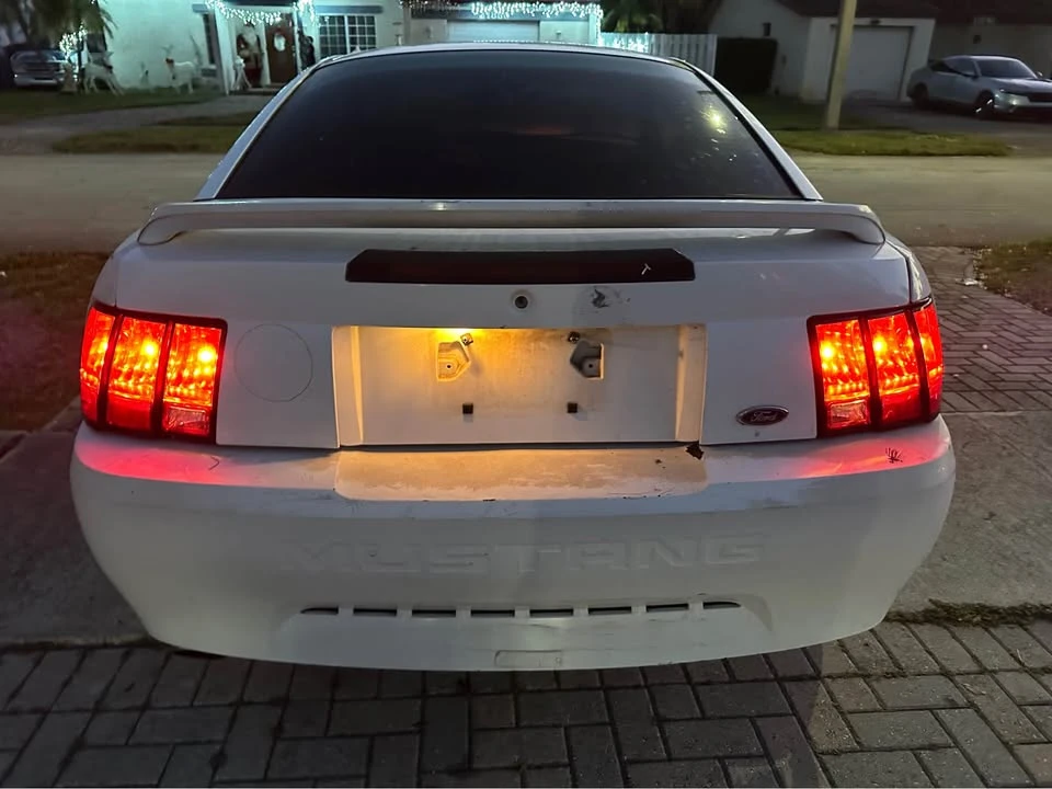 2000 Ford SN95 Mustang - Image 3 of 10