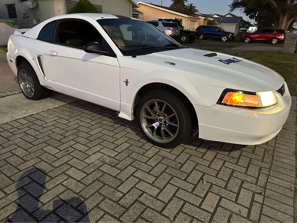 2000 Ford SN95 Mustang - Image 5 of 10