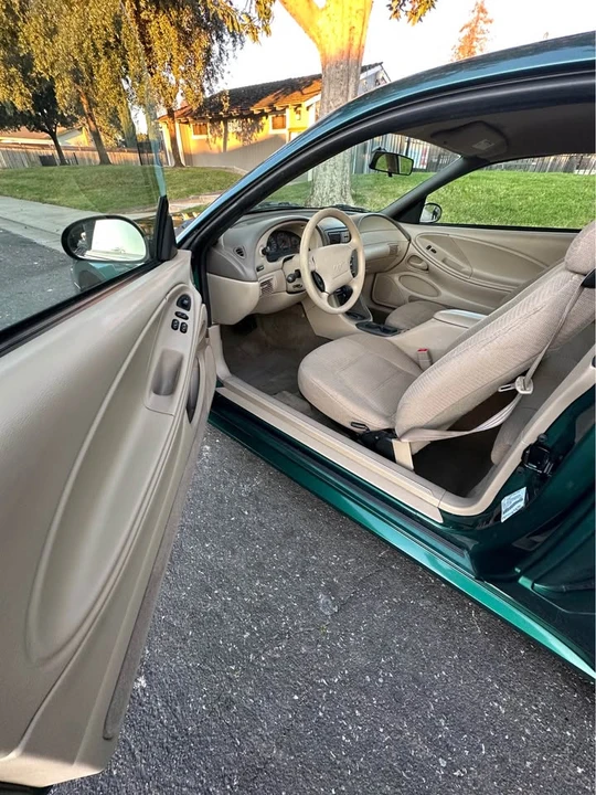 2000 Ford SN95 Mustang - Image 11 of 14