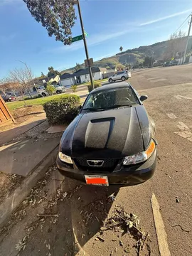 2000 Ford Mustang V6 Coupe