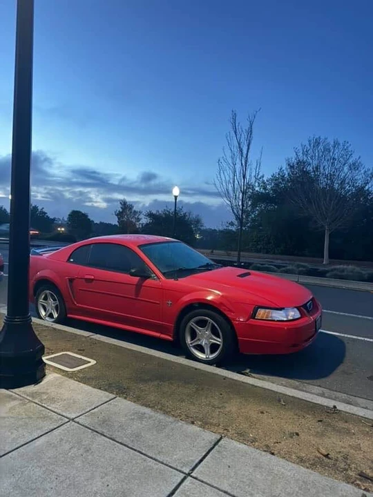 2000 Ford SN95 Mustang - Image 2 of 4