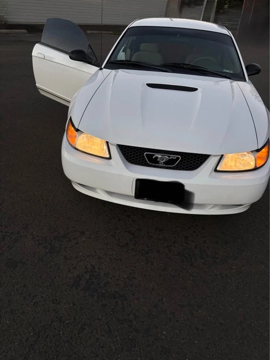 2000 Ford SN95 Mustang - Image 2 of 9