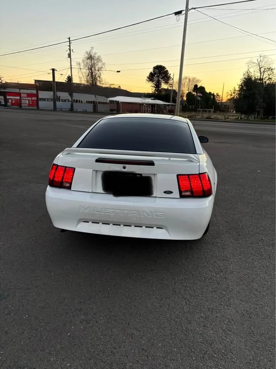 2000 Ford SN95 Mustang - Image 4 of 9