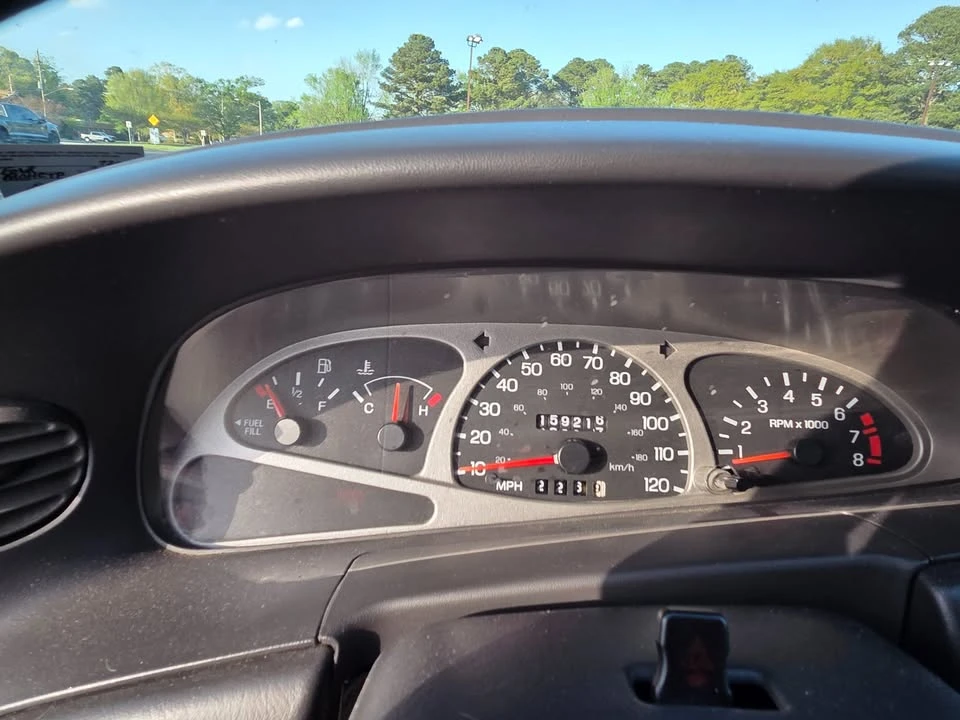 2000 Ford Escort (North America) - Image 14 of 19