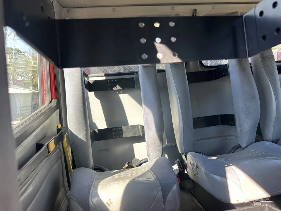 2000 Freightliner - Image 10 of 15