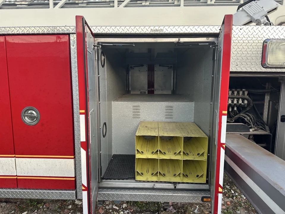 2000 Freightliner - Image 15 of 15