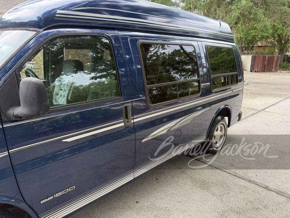 2000 GMC Savana - Image 21 of 26