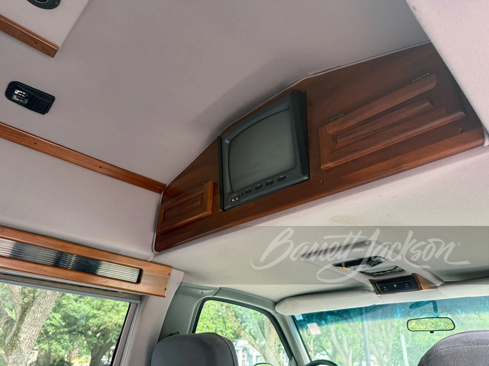 2000 GMC Savana - Image 16 of 26