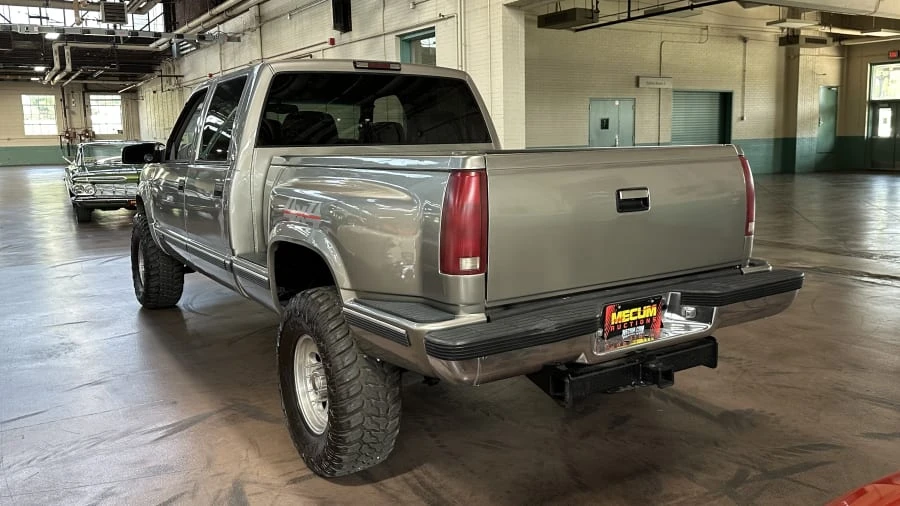 2000 GMC Sierra 2nd Gen - Image 2 of 6