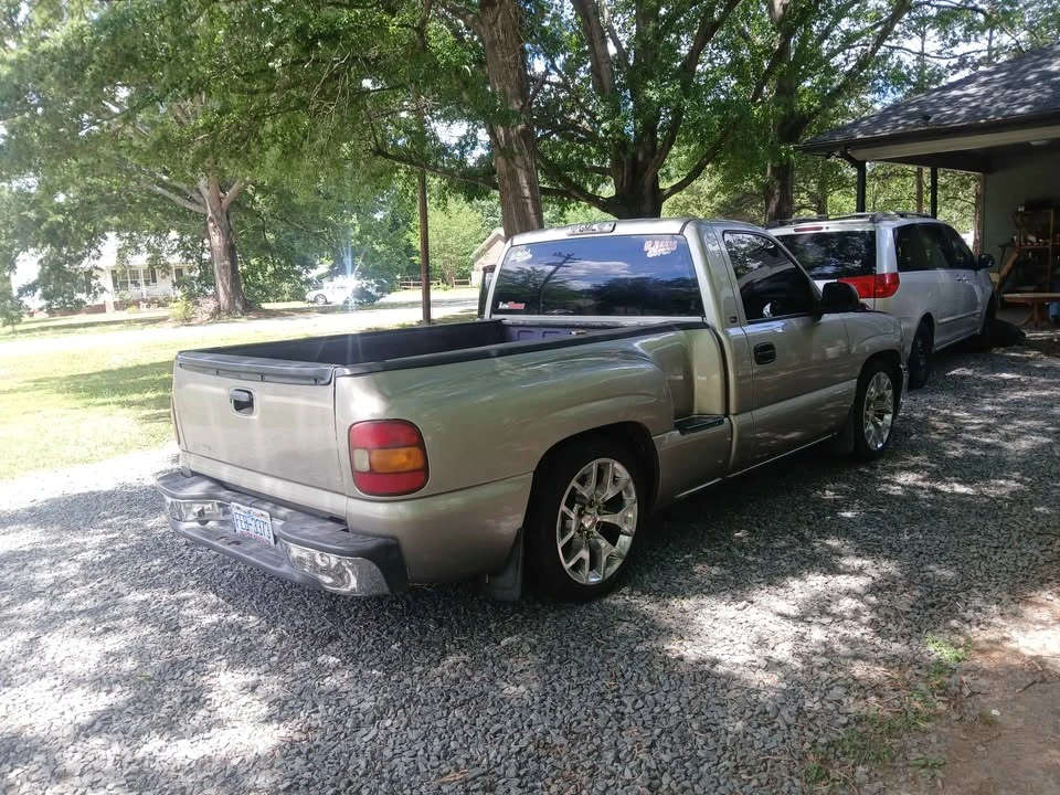 2000 GMC Sierra 2nd Gen - Image 5 of 5