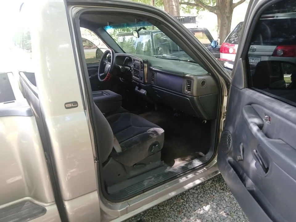 2000 GMC Sierra 2nd Gen - Image 4 of 5