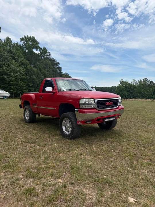 2000 GMC Sierra 2nd Gen - Image 2 of 12