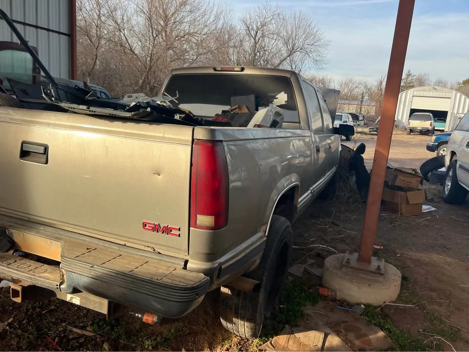 2000 GMC Sierra Heavy Duty 2nd Gen - Image 5 of 10