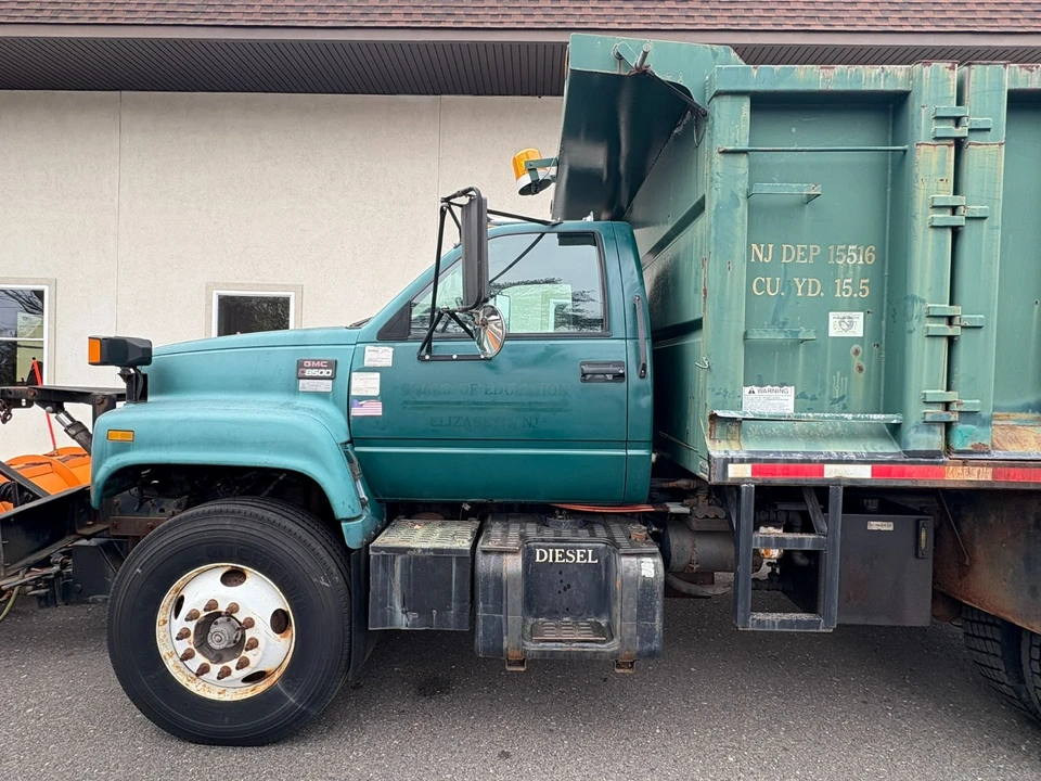 2000 GMC TopKick - Image 3 of 14