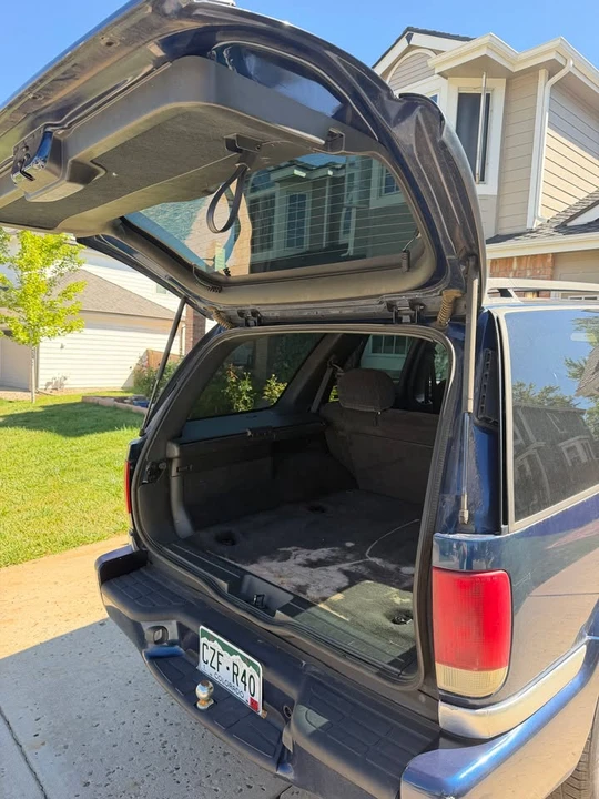 2000 GMC S-15 Jimmy 2nd Gen - Image 11 of 19