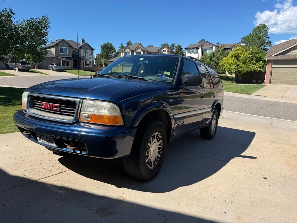 2000 GMC S-15 Jimmy 2nd Gen - Image 18 of 19