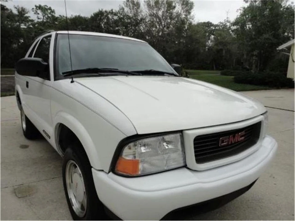 2000 GMC S-15 Jimmy 2nd Gen - Image 9 of 20