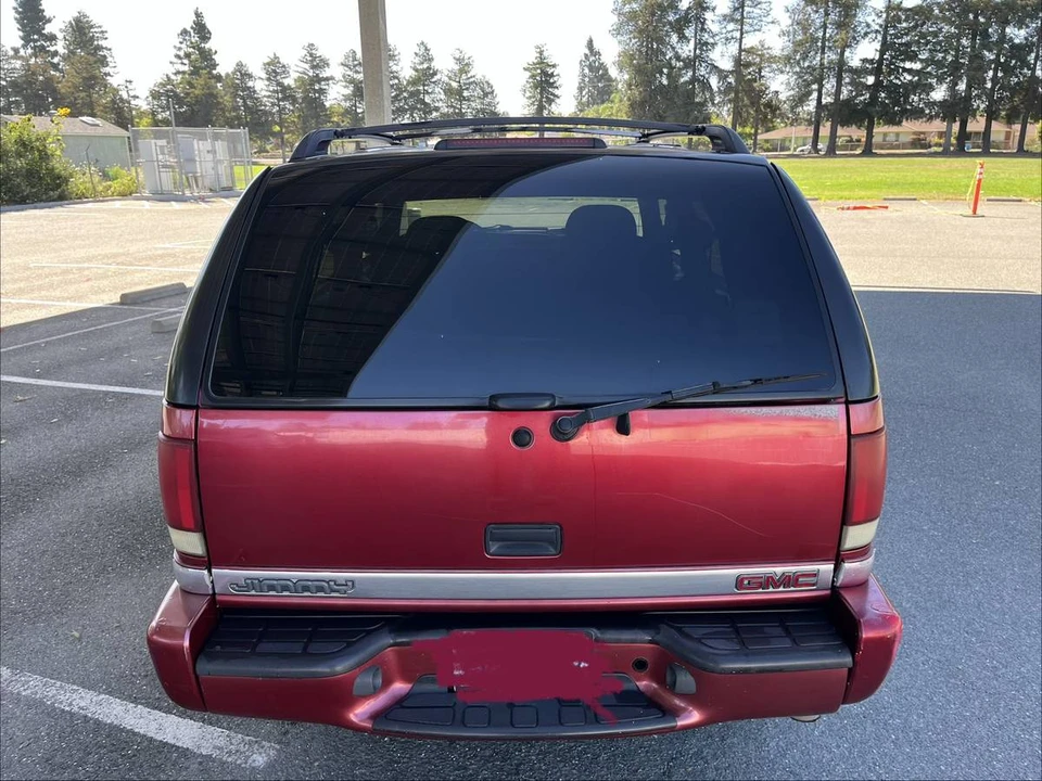 2000 GMC S-15 Jimmy 2nd Gen - Image 3 of 6