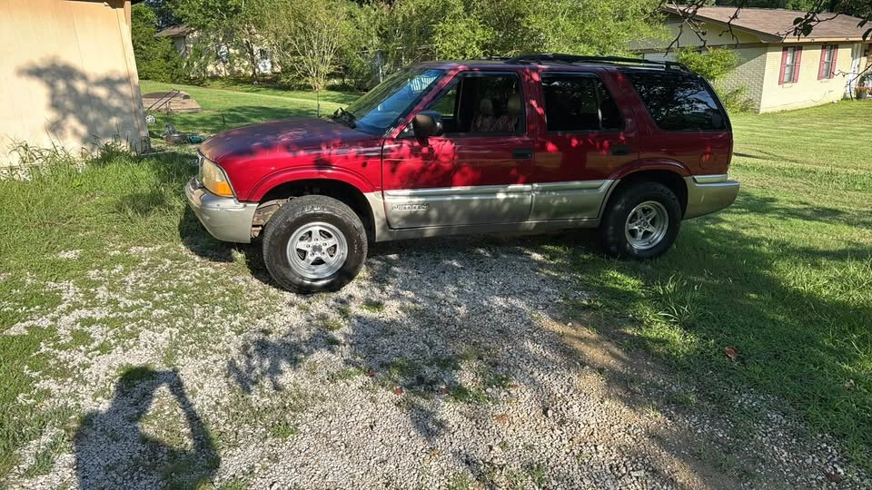 2000 GMC S-15 Jimmy 2nd Gen - Image 6 of 6