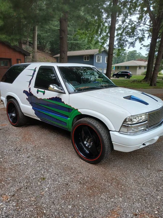 2000 GMC S-15 Jimmy 2nd Gen - Image 4 of 9