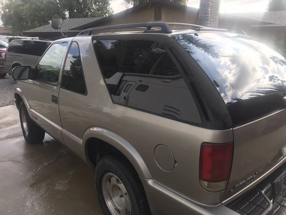 2000 GMC S-15 Jimmy 2nd Gen - Image 7 of 7