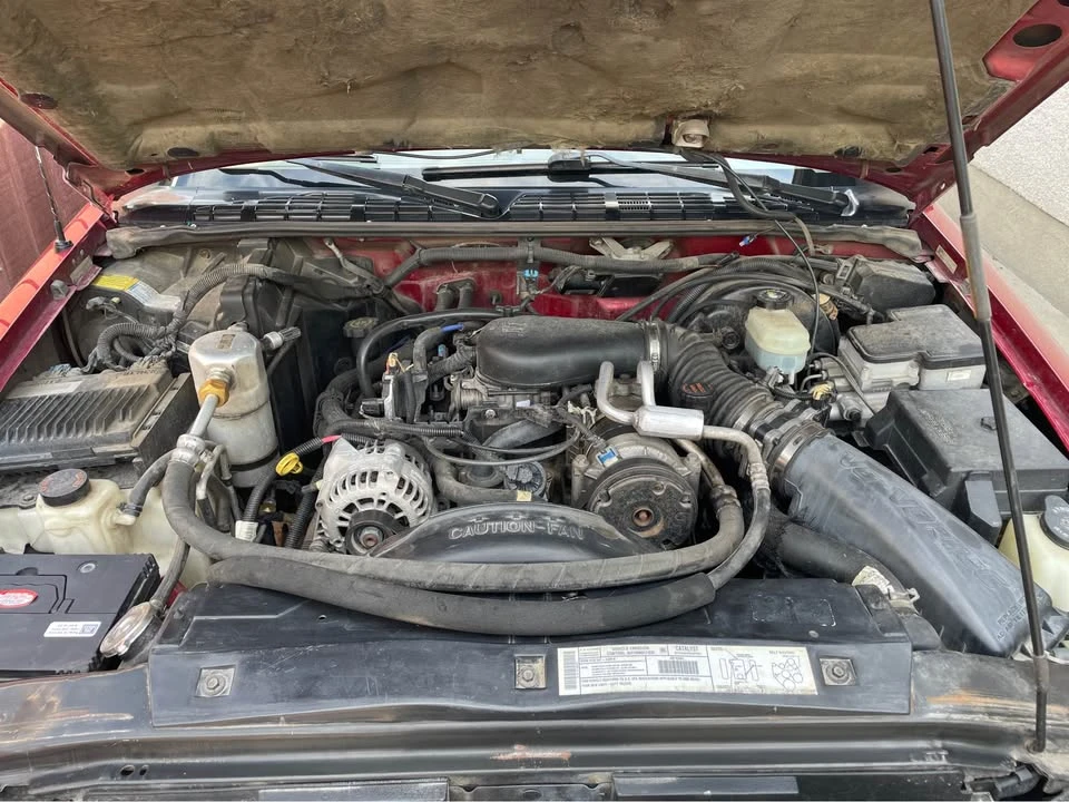2000 GMC S-15 Jimmy 2nd Gen - Image 16 of 16