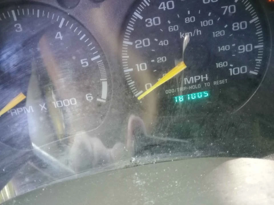 2000 GMC S-15 Jimmy 2nd Gen - Image 7 of 10