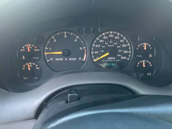 2000 GMC S-15 Jimmy 2nd Gen - Image 12 of 13