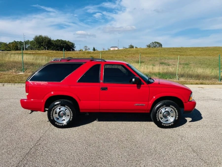 2000 GMC S-15 Jimmy 2nd Gen - Image 2 of 12