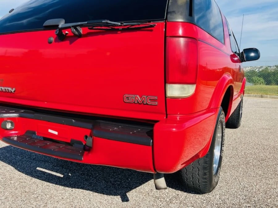 2000 GMC S-15 Jimmy 2nd Gen - Image 9 of 12