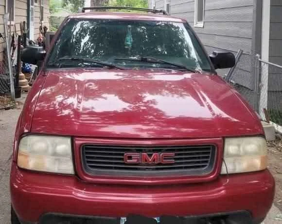 2000 GMC S-15 Jimmy 2nd Gen - Image 11 of 12
