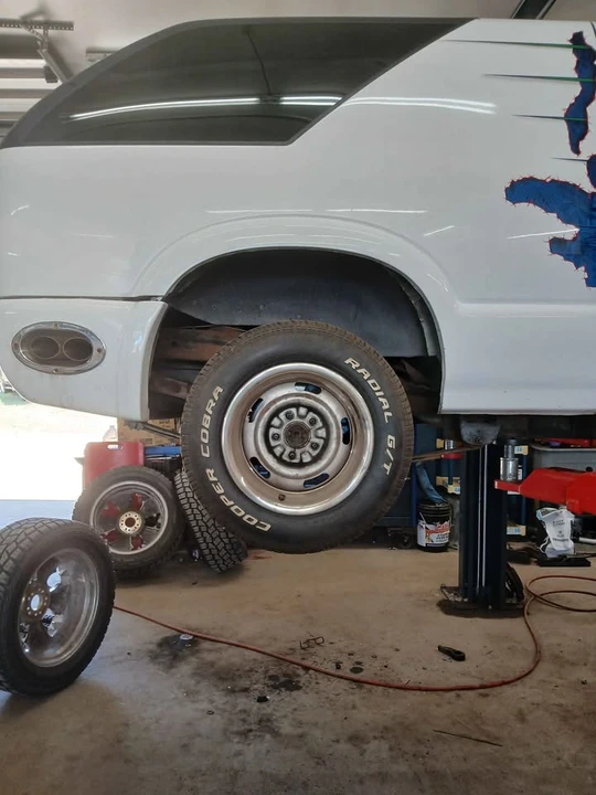2000 GMC S-15 Jimmy 2nd Gen - Image 7 of 7