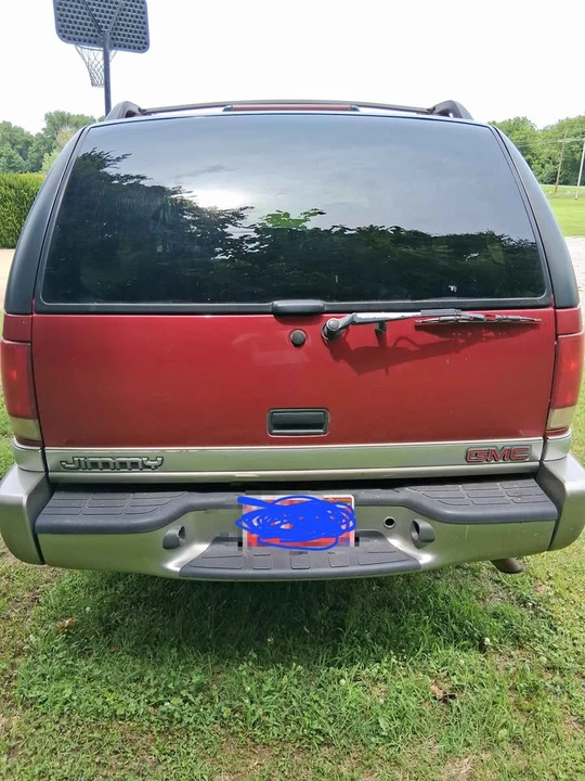 2000 GMC S-15 Jimmy 2nd Gen - Image 19 of 21