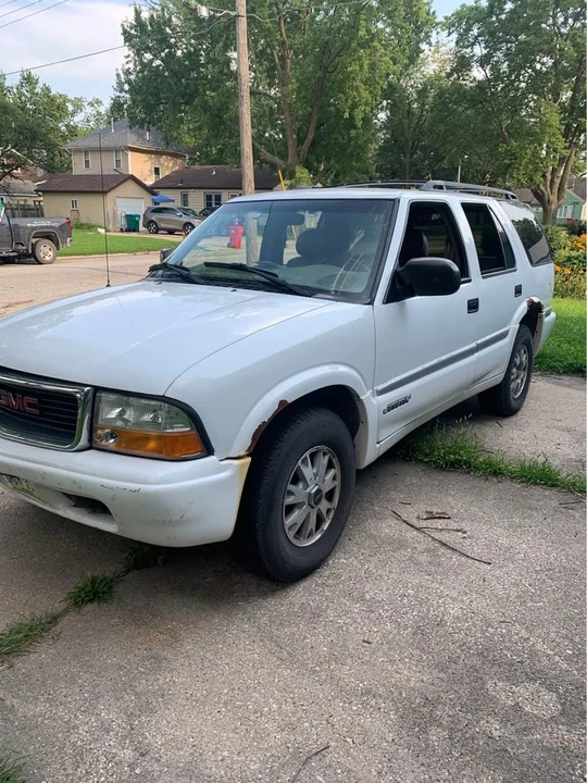 2000 GMC S-15 Jimmy 2nd Gen - Image 7 of 7