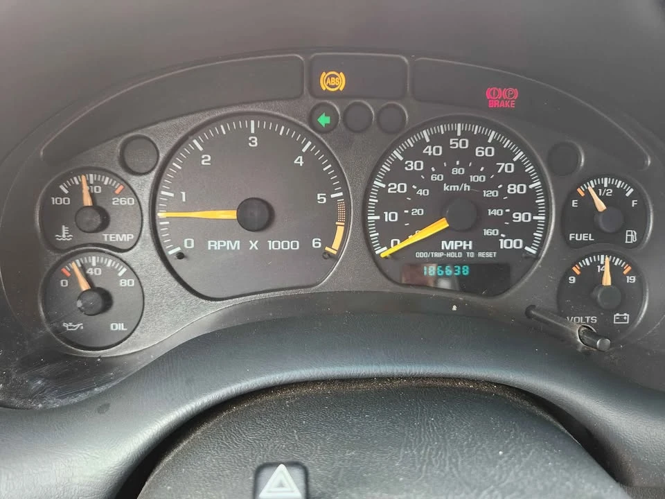 2000 GMC S-15 Jimmy 2nd Gen - Image 6 of 8